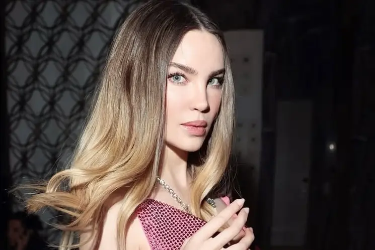 Belinda alegrará a niños de casa hogar en esta navidad Foto: IG belindapop