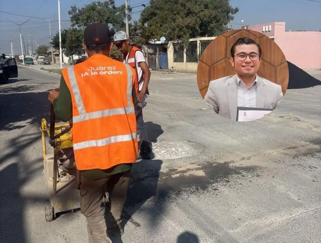 Labores de rebacheo en pavimentación en las calles de Juárez. Foto: Facebook Félix Arratia.