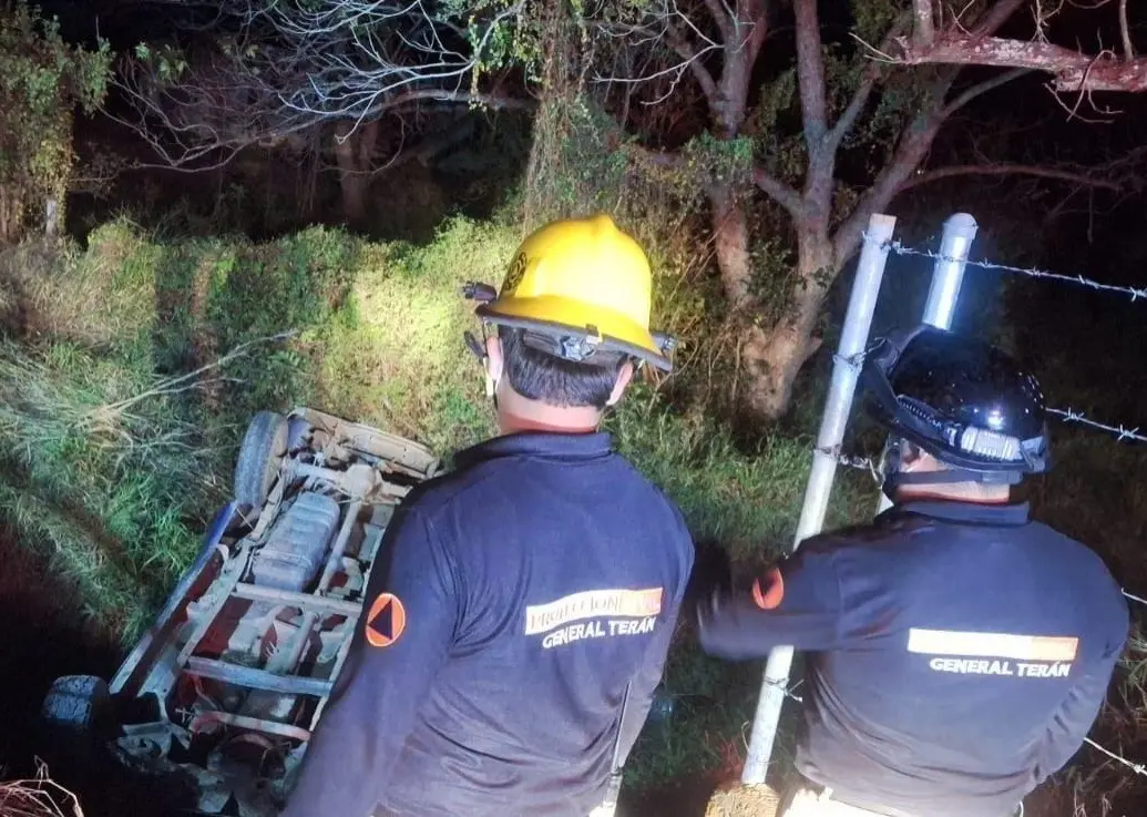 El incidente tuvo lugar en la carretera que conecta General Terán con China. Foto: Protección Civil General Terán.