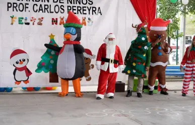 Navidad 2024: ministeriales se disfrazan de Santa para llevar sonrisas a niños de Kinder