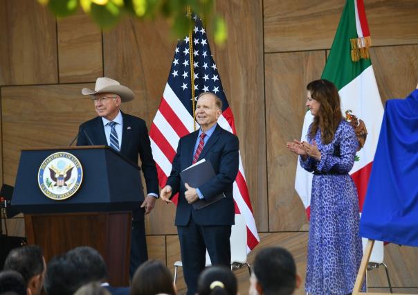 Estados Unidos inaugura nueva embajada de mil millones de dólares en México