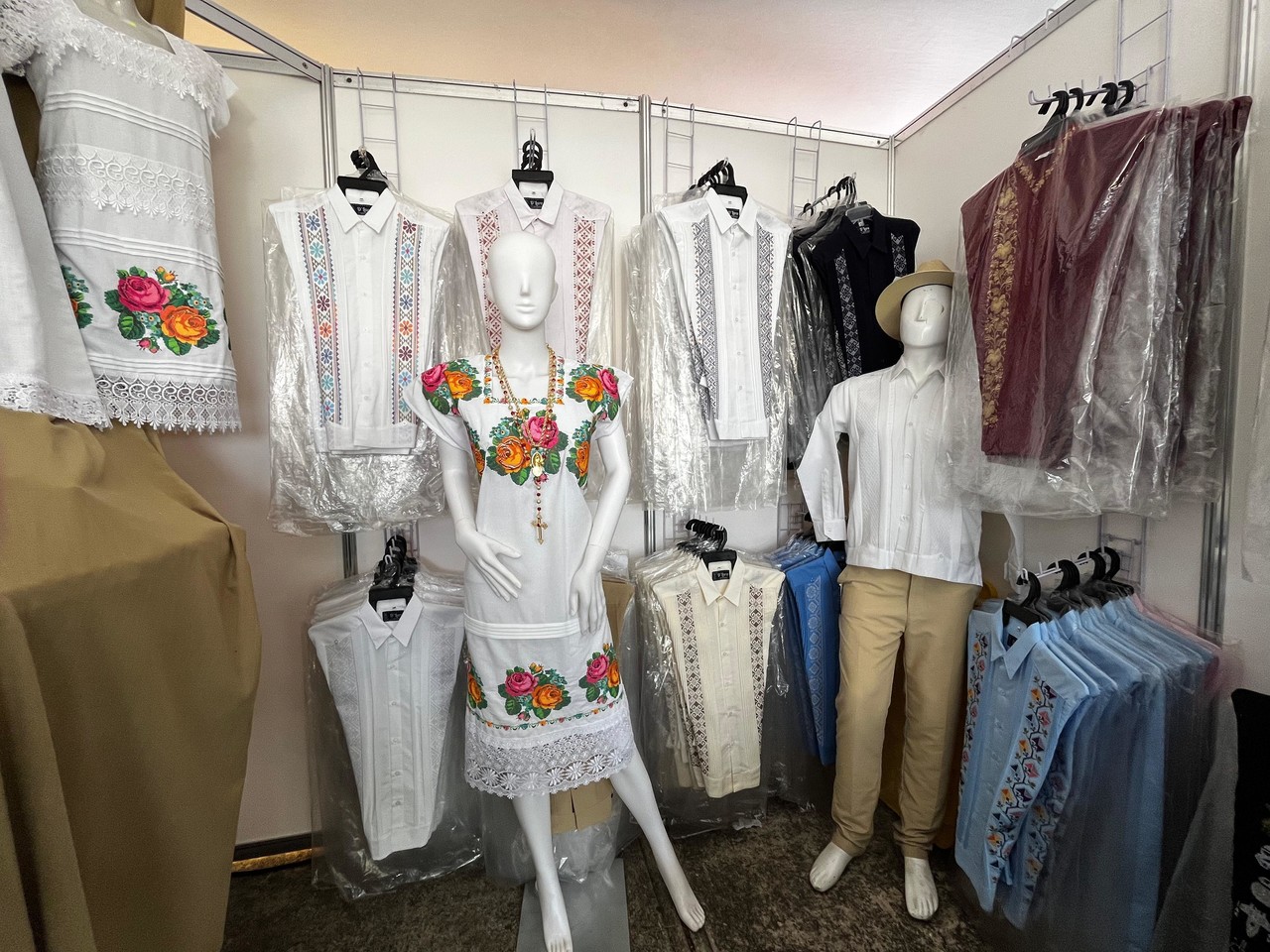 feria de la guayabera tekit
