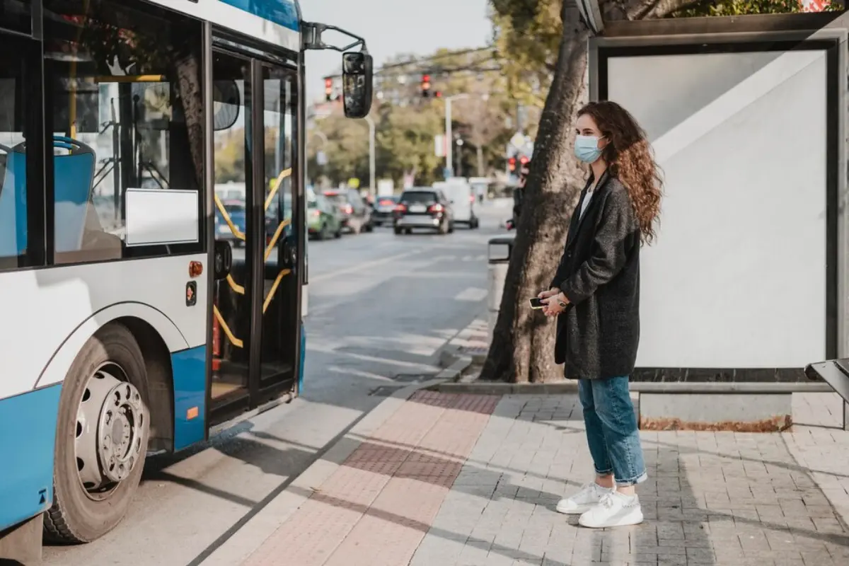 Si eres chofer de vehículo de pasajero, tramita tu licencia. Foto: Freepik