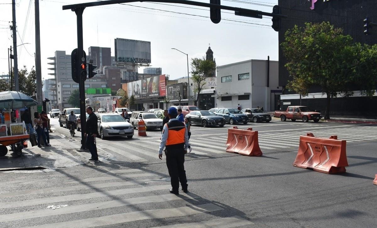 El operativo participan agentes viales. Foto: Secretaría de Seguridad de Monterrey