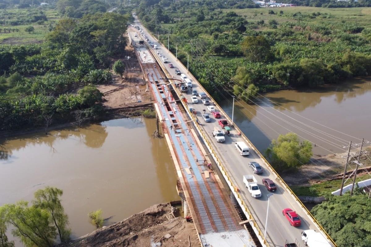 Toma aérea del Puente Grijalva Foto: Armando de la Rosa