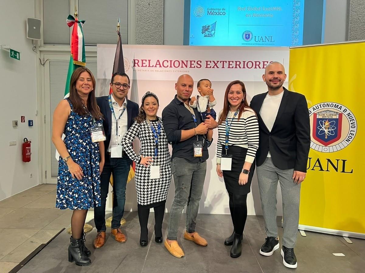 Rector de la UANL fortalece lazos con egresados en Alemania