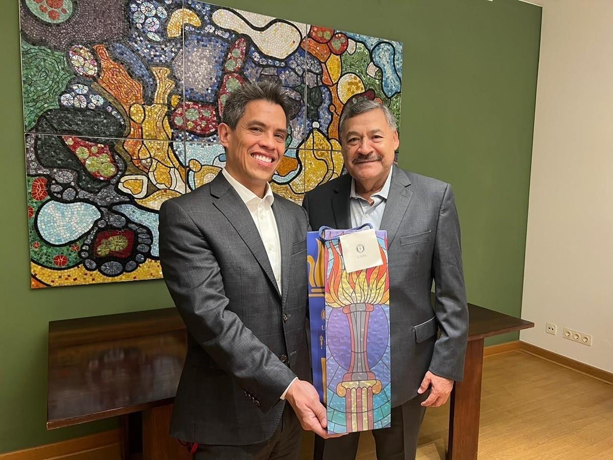 Rector de la UANL fortalece lazos con egresados en Alemania