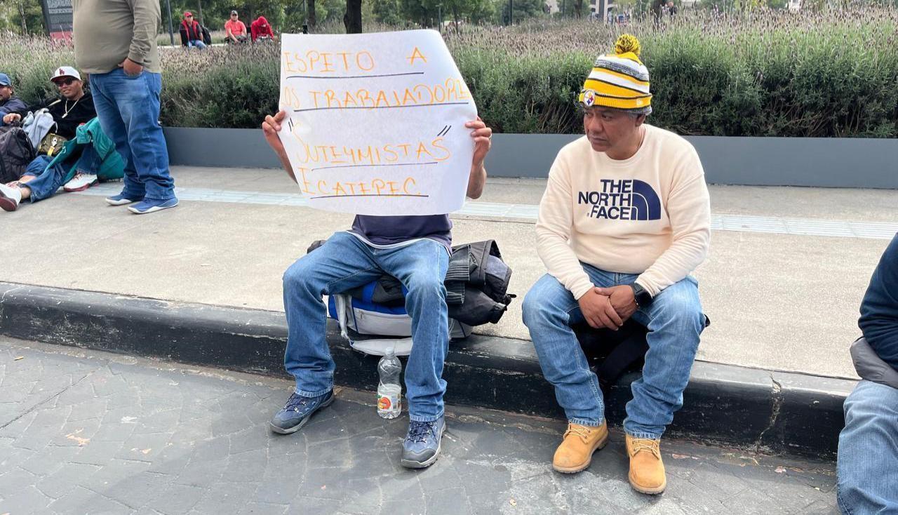 Trabajadores de Ecatepec trasladan protesta a Toluca y amenazan con plantón indefinido. Foto: POSTA