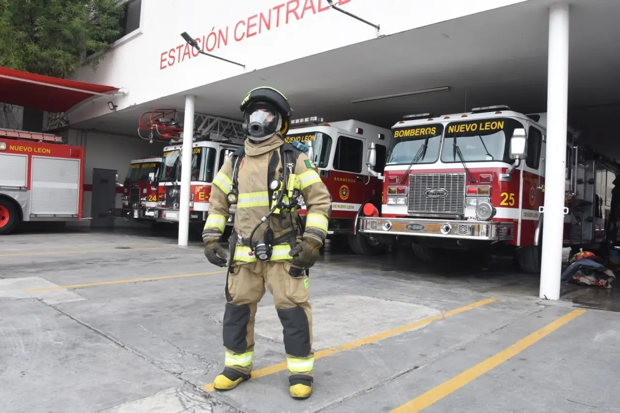 El cuerpo de bomberos realiza sorteos y rifas a lo largo del año, con las que, del mismo modo, buscan obtener recursos para insumos y poder realizar su trabajo de manera correcta. Foto: Bomberos de NL.