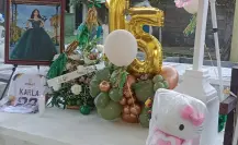 Madre de Karla Roses cuenta por qué decidieron celebrar los XV años en el panteón