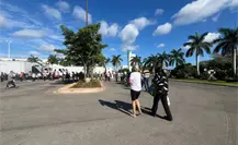 Supermercados de Mérida colapsan por las filas para comprar productos de la cena navideña