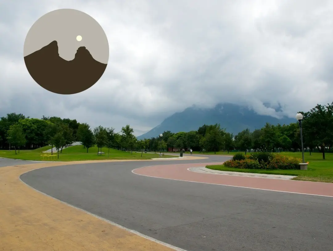 El recorrido de Aldo Román por el Parque Fundidora no solo destacó sus atracciones, sino también el ambiente festivo y familiar que caracteriza a este importante punto turístico de Monterrey. Foto: Canva.