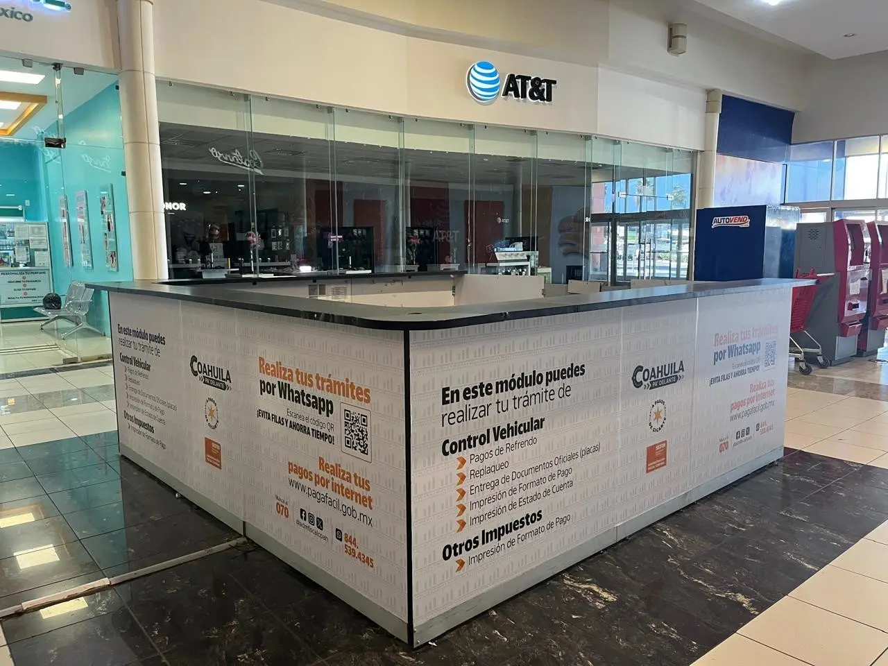 Hay módulos de asistencia fiscal en plazas comerciales. (Fotografía: Claudia Almaraz)
