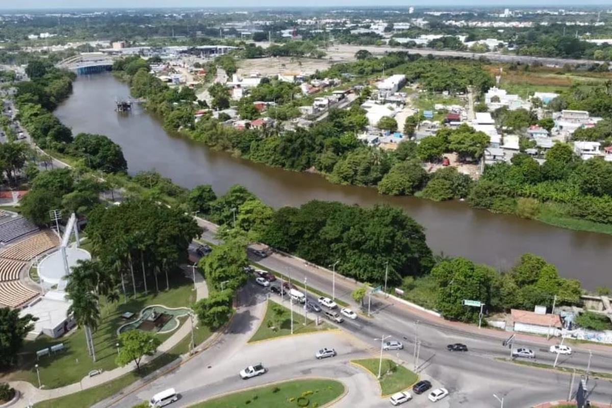 Vista del río Grijalva en su paso por Villahermosa. Foto: Armando de la Rosa