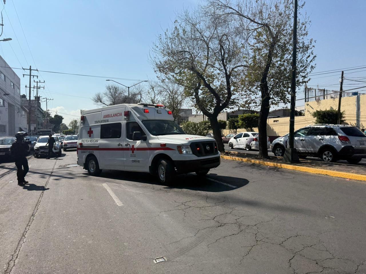 Servicios de emergencia acudieron ante un reporte de fuga de gas en Azcapotzalco. Foto: Ramón Ramírez