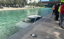 Hombre cae con vehículo al Paseo Santa Lucía (VIDEO) Hombre cae con vehículo al Paseo Santa Lucía (VIDEO)