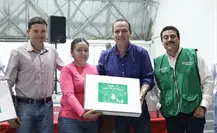 Celebra Parras Día de Reyes con clausura de Villamagia y entrega de roscas Celebra Parras Día de Reyes con clausura de Villamagia y entrega de roscas