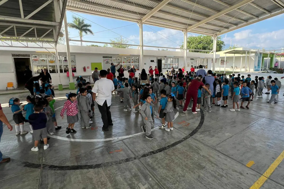 El regreso a las escuelas de Nivel Básico en Tamaulipas es el día 8 enero. Foto: redes sociales