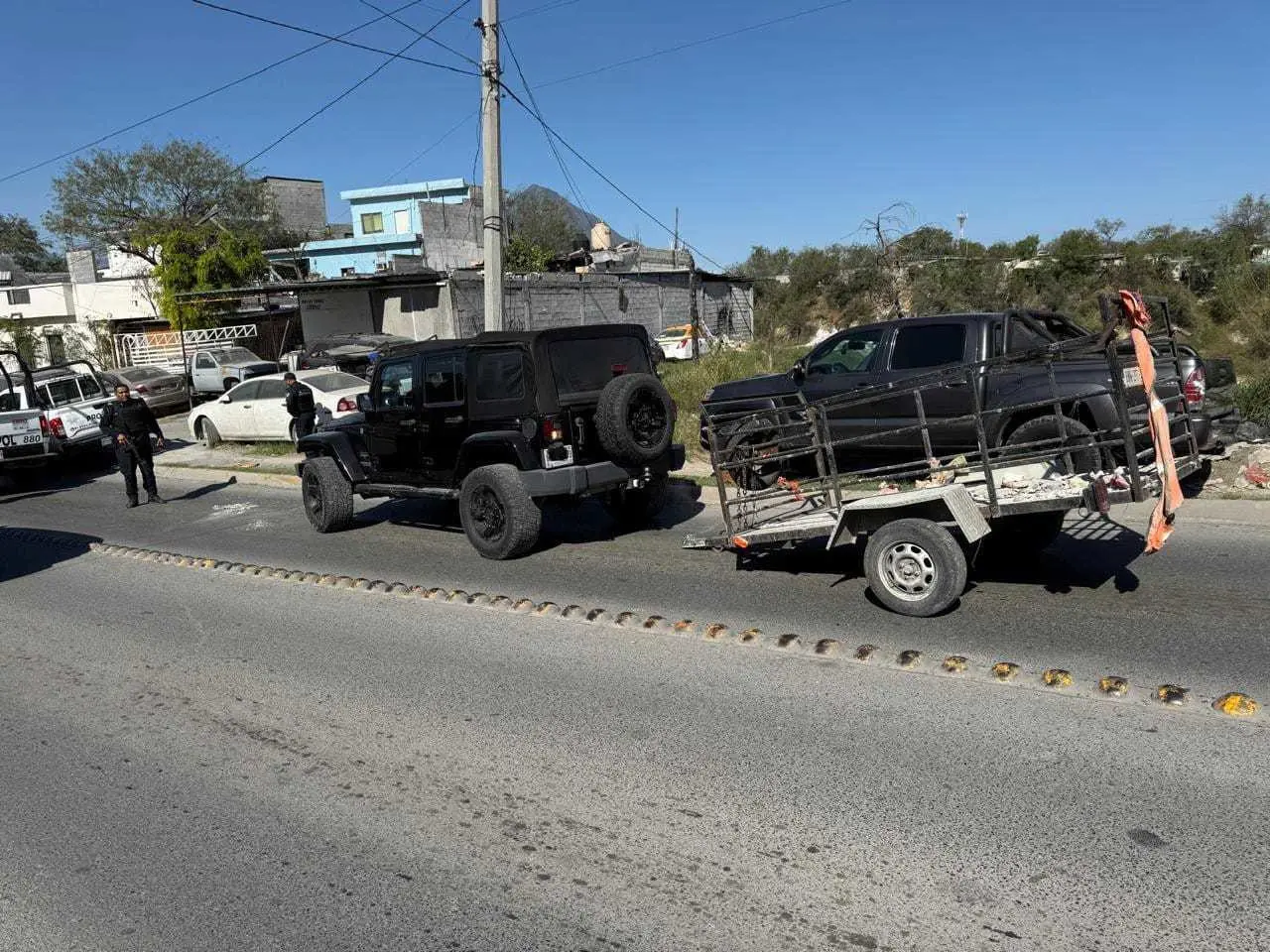 El personal de Medio Ambiente solicitó la intervención de la Policía de Escobedo. Foto: Seguridad Escobedo.