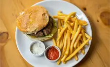 ¿Por mandar comida chatarra a tus hijos de lunch podrían multarte? Esto se sabe