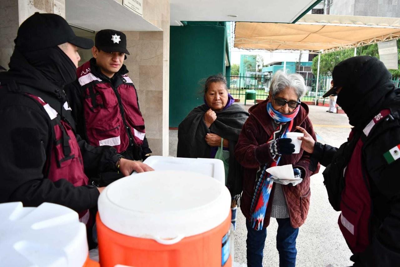 La Secretaría de Seguridad Pública de Tamaulipas (SSPT) activó el Plan Tamaulipas con el propósito de brindar apoyo a la población afectada por las bajas temperaturas registradas en la entidad debido al frente frío. Foto: SSPT