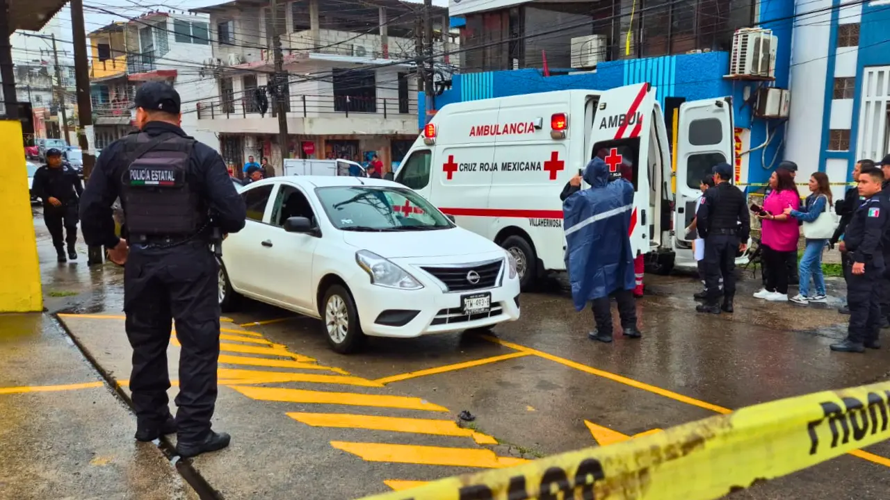 Ataque a un automovilista en la avenida Gregorio Méndez Magaña. Créditos: POSTA México/Armando de la Rosa.