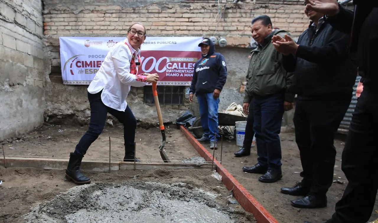 Arranca en Ecatepec el programa Cimientos de Esperanza para pavimentar 100 calles. Foto: @RomeroZar