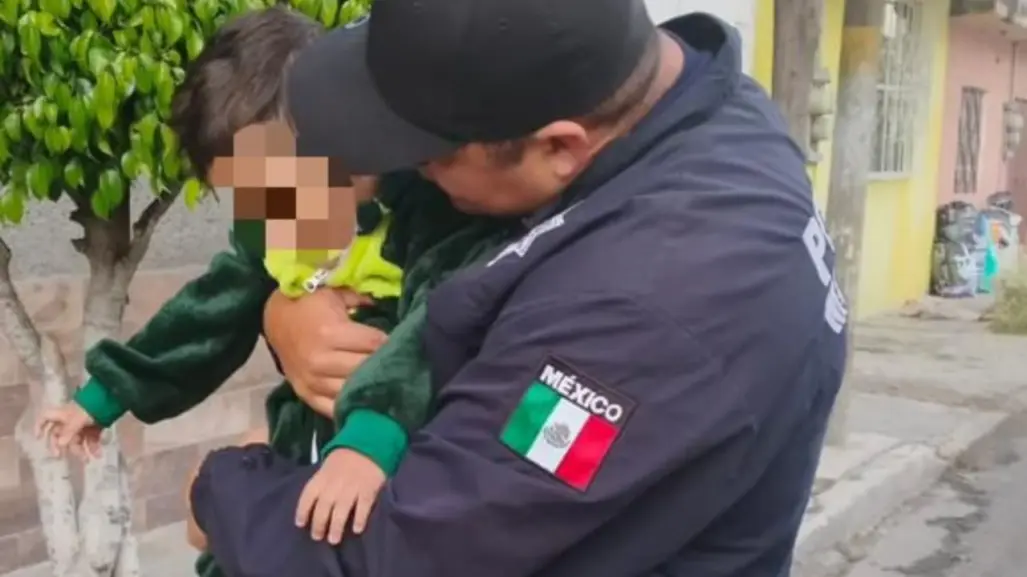 ¡Como héroes! Policías de Nezahualcóyotl salvan a bebé de asfixia