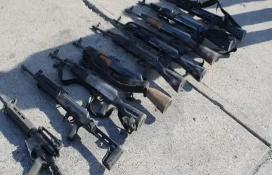 Detienen en Sinaloa a 5 en posesión de arsenal; rescatan a 2 personas secuestradas