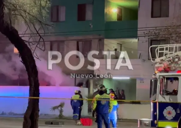 VIDEO | Incendio en San Nicolás deja un muerto y hallazgo de armas de fuego