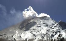 Volcán Popocatépetl continúa cubierto de nieve; así luce desde las alturas | FOTOS