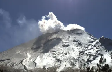 Volcán Popocatépetl continúa cubierto de nieve; así luce desde las alturas | FOTOS