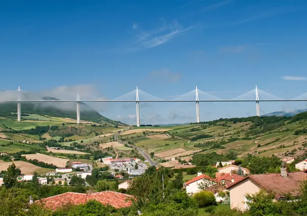 Este es el puente vehicular más alto en el mundo, ¿dónde está?