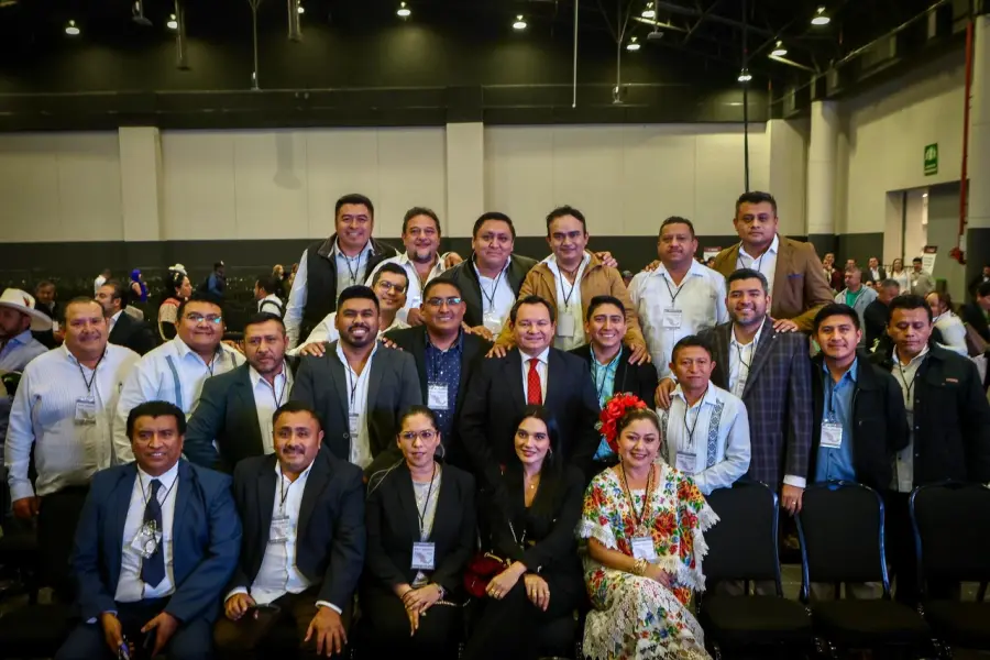 Gobernador de Yucatán participa en el Encuentro Nacional Municipal 2025