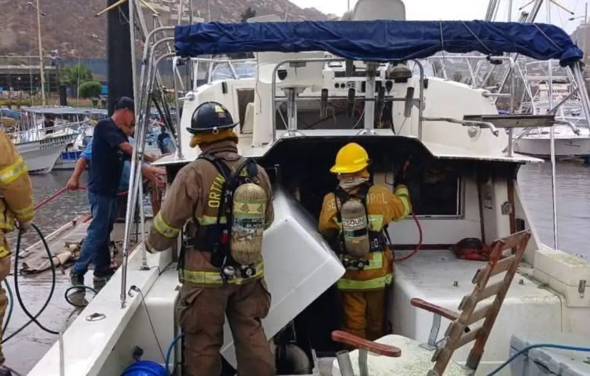 El rescate fue coordinado por el Fondo para la Protección de los Recursos Marinos (Fonmar) con apoyo de pescadores locales y el barco especializado Vigilante IV. Foto: Fonmar