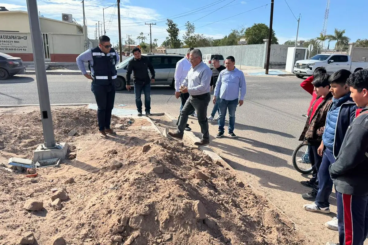 El Alcalde de Comondú deja entrever que estos daños llevan otra connotación, porque no fue por robo. Fotos: Facebook de Roberto Pantoja Castro.
