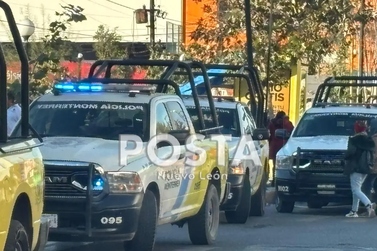 Unidades de policía de Monterrey. Foto: Raymundo Elizalde