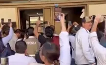 Ciudadanos irrumpen Palacio de Gobierno de Culiacán; exigen renuncia de Rubén Rocha Moya