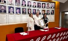 CMIC Yucatán recibe el distintivo Triángulo Rosa