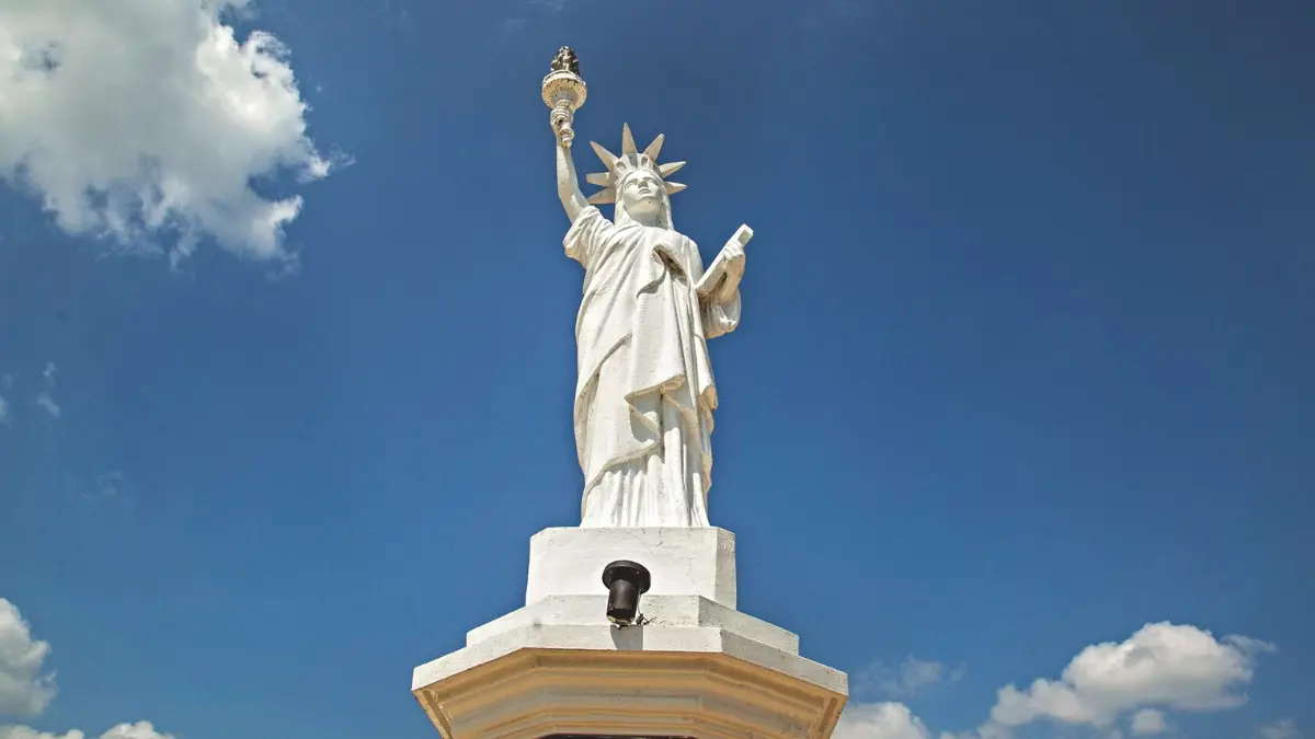 La Estatua de la Libertad en Palizada fue instalada en 1949 Foto: Pueblo Mágicos de México