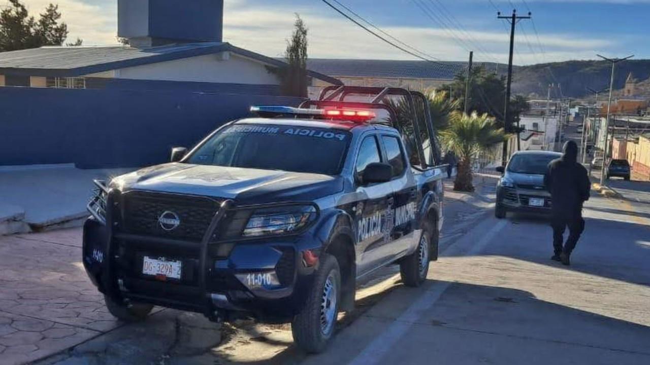 Imagen ilustrativa de una patrulla de la Policía Estatal con los códigos de colores oficiales. Foto: Facebook SSP Durango.