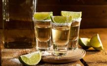 ¿Cuál tequila está mejor calificado a nivel internacional, blanco o reposado?