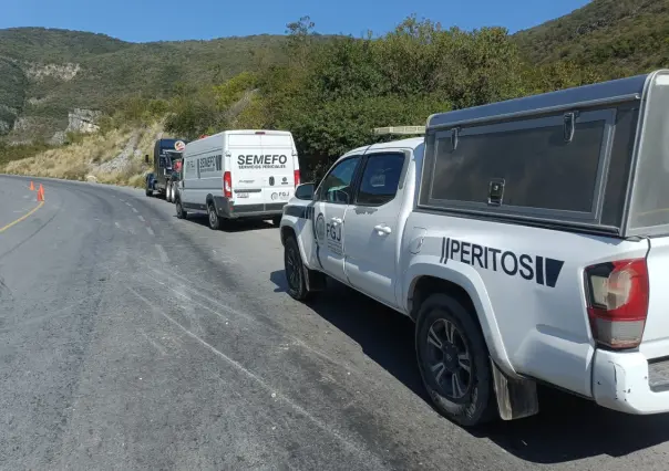 Localizan conductor de tráiler que volcó en la Rumbo Nuevo