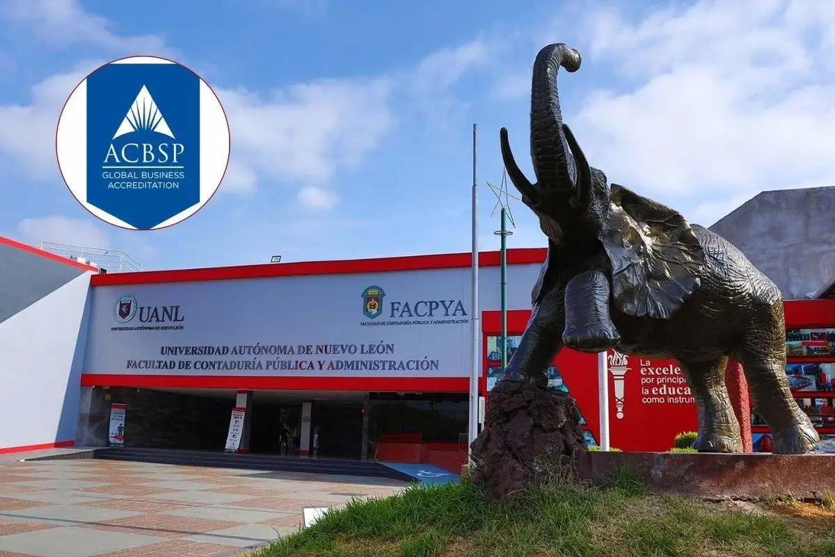 La Dra. Garza Elizondo agradeció a toda la comunidad académica, estudiantil y administrativa por su esfuerzo y dedicación. Foto: Vida Universitaria