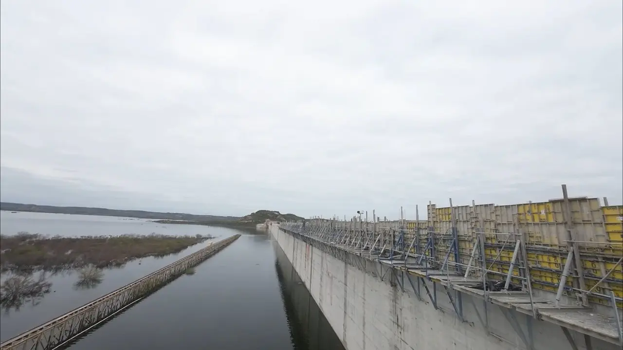 Recientemente autoridades estatales llevaron a cabo un recorrido por la presa en el cual señalaron que cuenta con un 27% de llenado. Foto: POSTA.