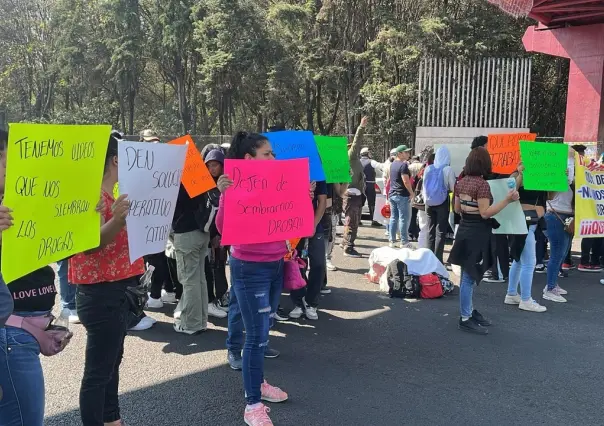 Bloqueo en Naucalpan: Trabajadores de bares van contra Operativo Atarraya