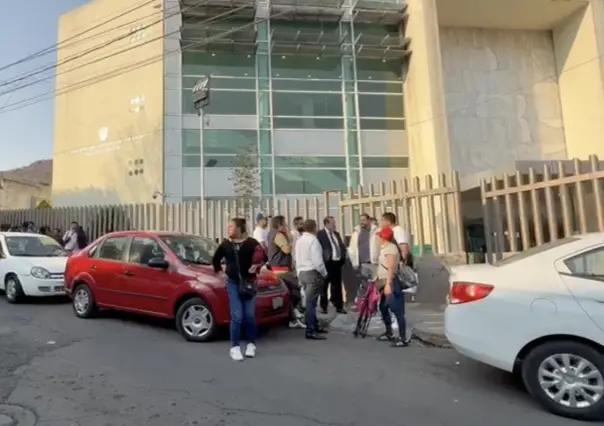 Dejan libres a 14 detenidos por pelea de gallos en Naucalpan