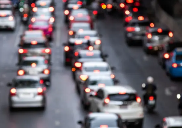 ¿Cómo saber si ya debes cambiar las placas vehiculares de tu auto?
