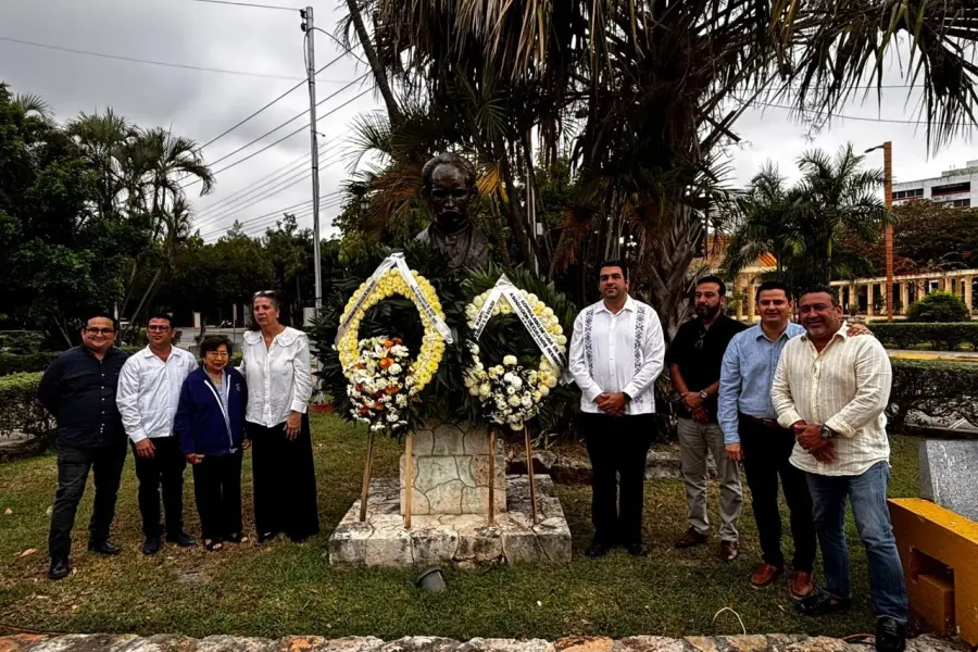 Conmemoran en Mérida el 172 aniversario del natalicio de José Martí