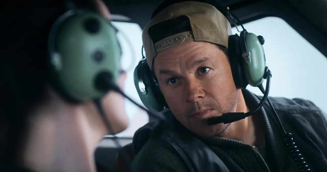 Mark Wahlberg interpreta el rol antagónico de Amenaza en el Aire. Foto: Lionsgate / Corazón Films